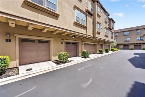 Tiny photo for 1340 Civic Center Drive #4, SANTA CLARA, CA 95050 (MLS # ML82044100)