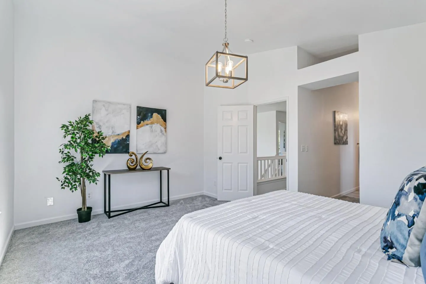 Gilroy, California 95020, United States, 4 Bedrooms Bedrooms, ,3 BathroomsBathrooms,Residential,Active,173115