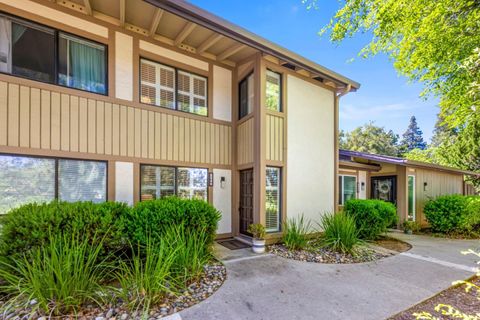 Photo of 6046 Calle De Rico, SAN JOSE, CA 95124 (MLS # ML82040850)