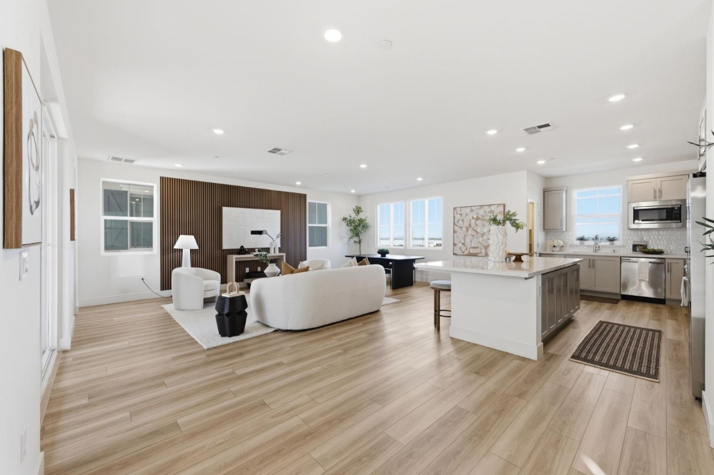 9415 Hidden Harbor Way