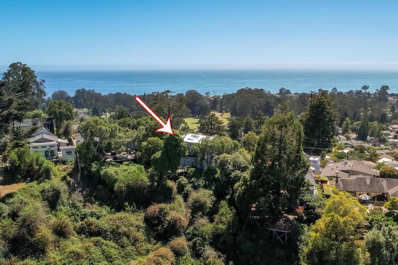 555 Vista Del Mar Drive