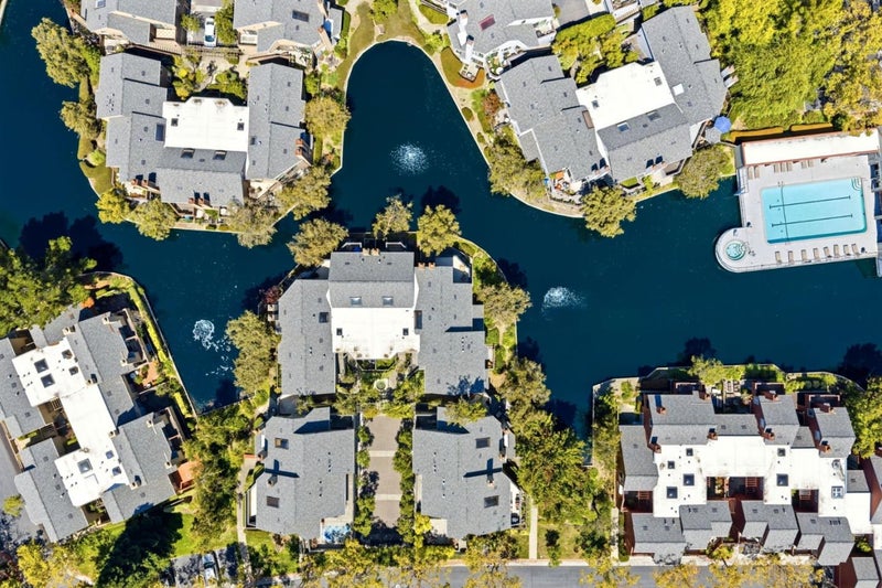1217 Shoreline Drive