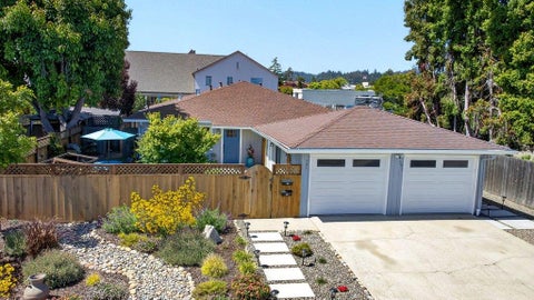 Photo of 505 Hanover Street, SANTA CRUZ, CA 95062 (MLS # ML82049366)