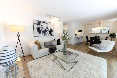 Photo of 363 Tyrella Avenue #C, MOUNTAIN VIEW, CA 94043 (MLS # ML82048136)