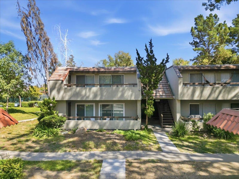 288 Tradewinds Drive 1
