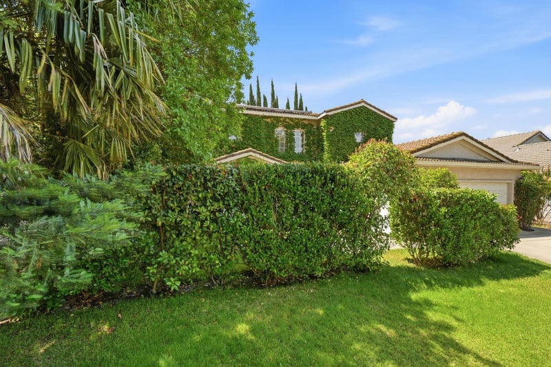 3712 Bold Ruler Court