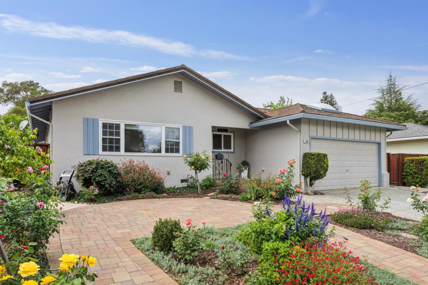 1087 South Stelling Road