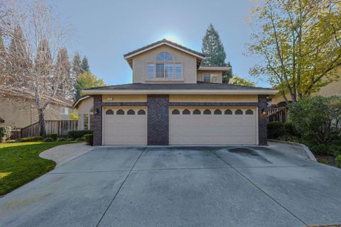 Tiny photo for 424 Coventry Place, DANVILLE, CA 94506 (MLS # ML82034061)