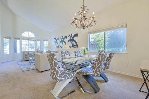 Tiny photo for 424 Coventry Place, DANVILLE, CA 94506 (MLS # ML82034061)