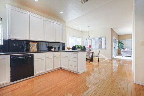 Tiny photo for 424 Coventry Place, DANVILLE, CA 94506 (MLS # ML82034061)