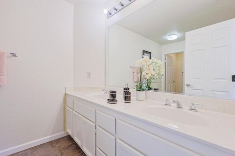 Tiny photo for 424 Coventry Place, DANVILLE, CA 94506 (MLS # ML82034061)