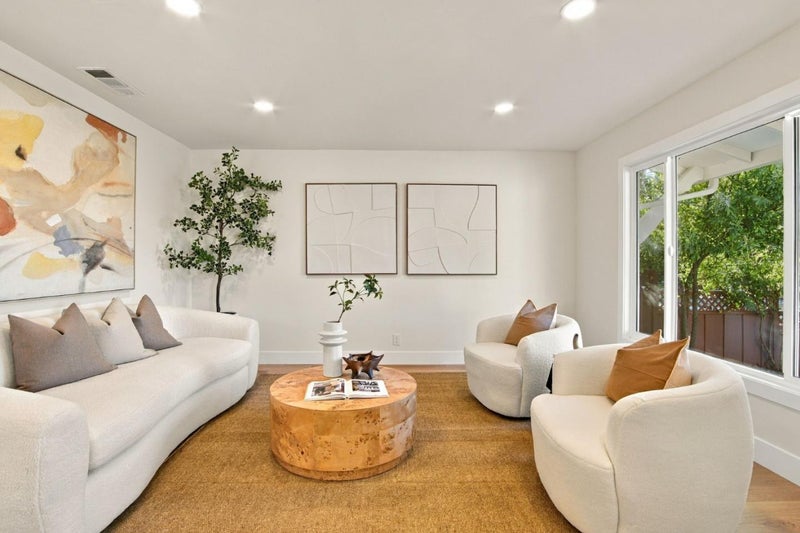 3288 Mount Wilson Drive