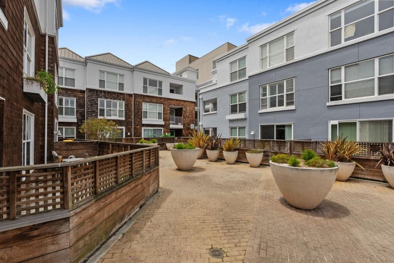 2001 Mcallister Street 112