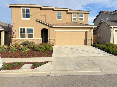 Photo of 523 Calle Valverde, SOLEDAD, CA 93960 (MLS # ML82022380)