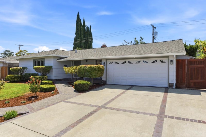 185 Howes Drive