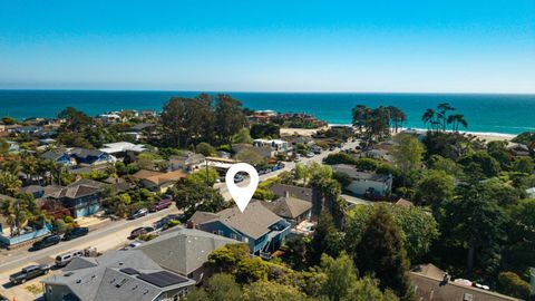 Photo of 325 14th Avenue, SANTA CRUZ, CA 95062 (MLS # ML82041924)