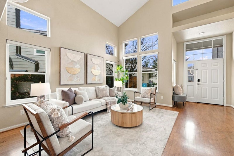 1162 Apache Court