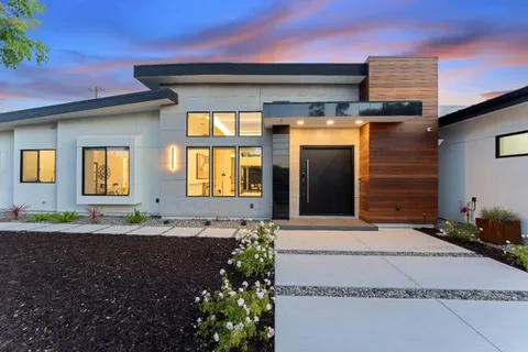 13197 Berwick Street, Saratoga, CA 95070 - #: ML82005390