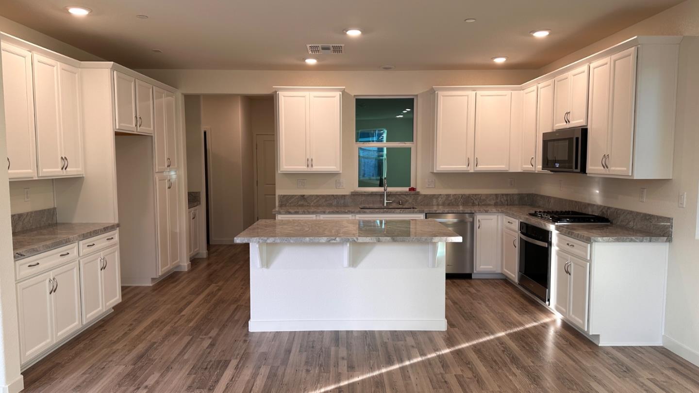 2934 Wheat Grass Street