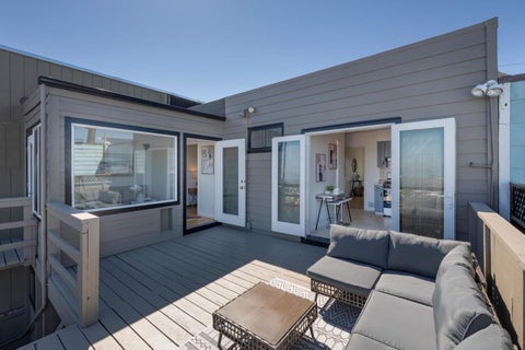 Tiny photo for 1021 Goettingen Street, SAN FRANCISCO, CA 94134 (MLS # ML82062522)