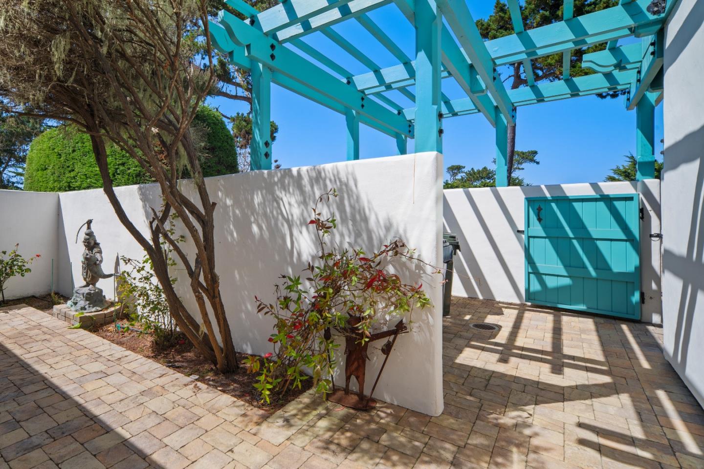 Listing image 60