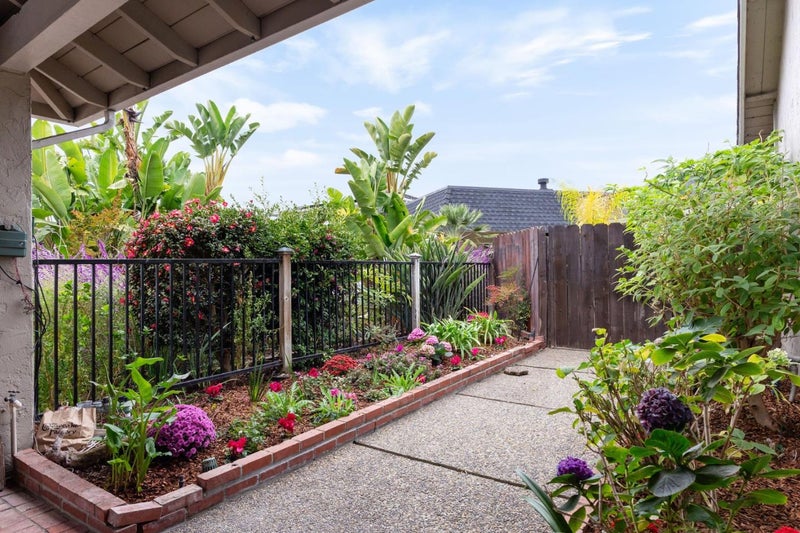 552 Skiff Circle