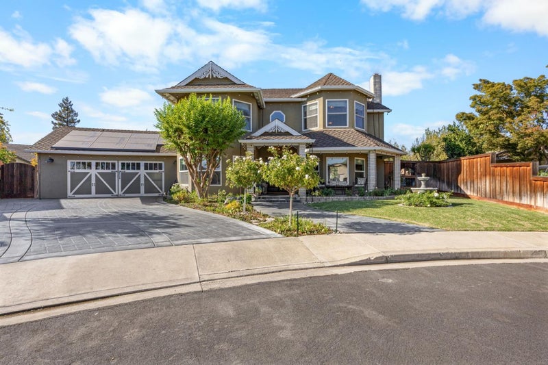 86 Rhiannon Court