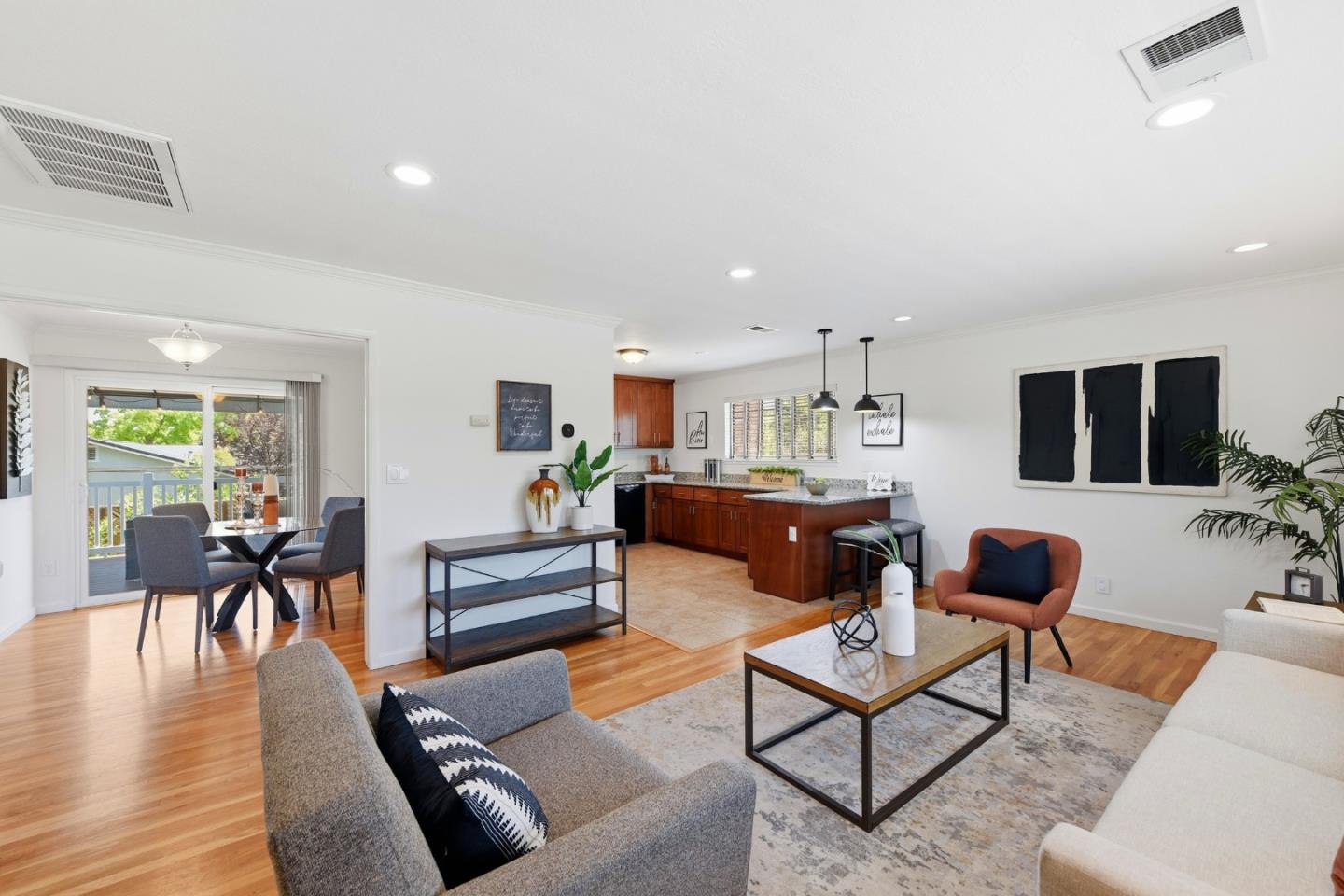 1538 Hallcrest Drive