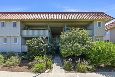 2745 Mauricia Avenue Unit B, Santa Clara, CA 95051 - #: ML82055646