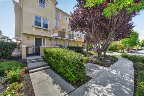 318 Expedition Lane, Milpitas, CA 95035 - #: ML82058519