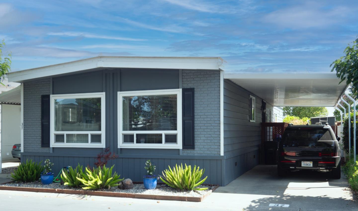 3231 Vineyard