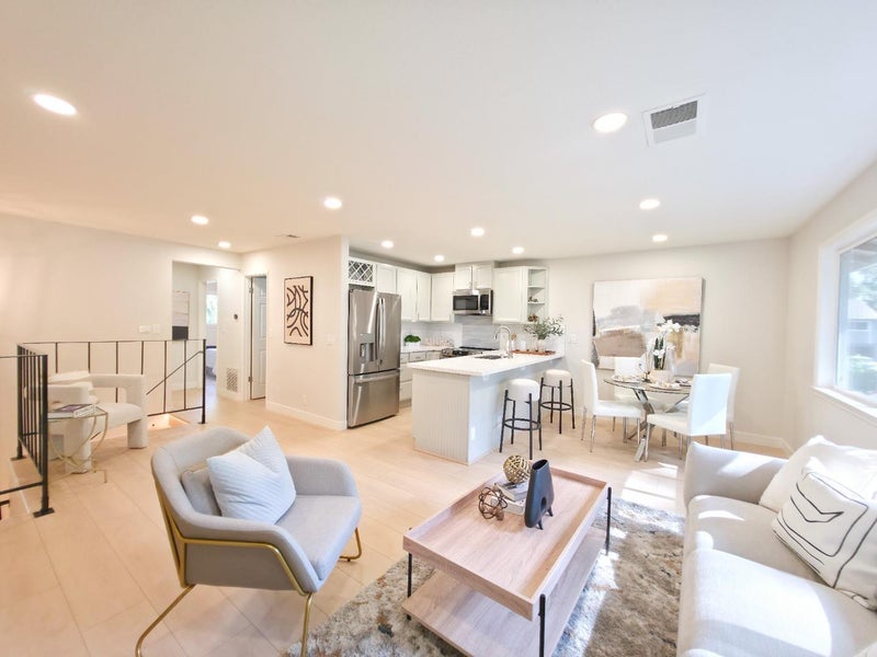 4849 Cherrythorne Lane