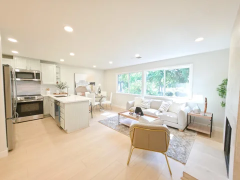 MLS: ML82056729