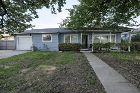 Photo of 1805 De Ovan Avenue, STOCKTON, CA 95204 (MLS # ML82030315)