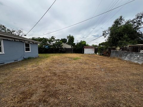 Tiny photo for 1805 De Ovan Avenue, STOCKTON, CA 95204 (MLS # ML82030315)