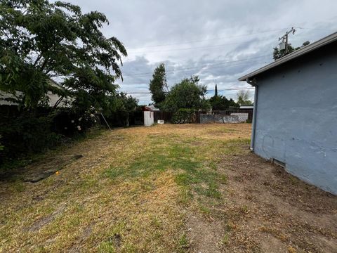 Tiny photo for 1805 De Ovan Avenue, STOCKTON, CA 95204 (MLS # ML82030315)