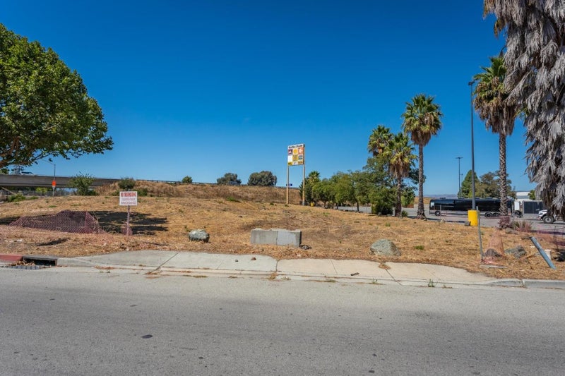 5980 Travel Park Circle
