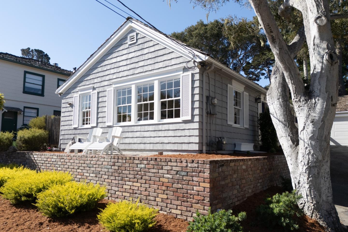 856 Fountain Avenue