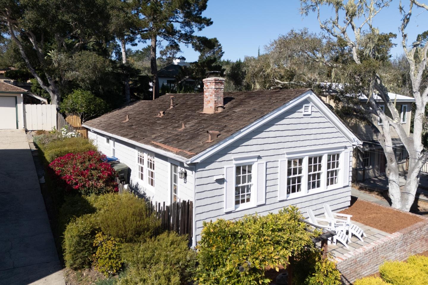 856 Fountain Avenue