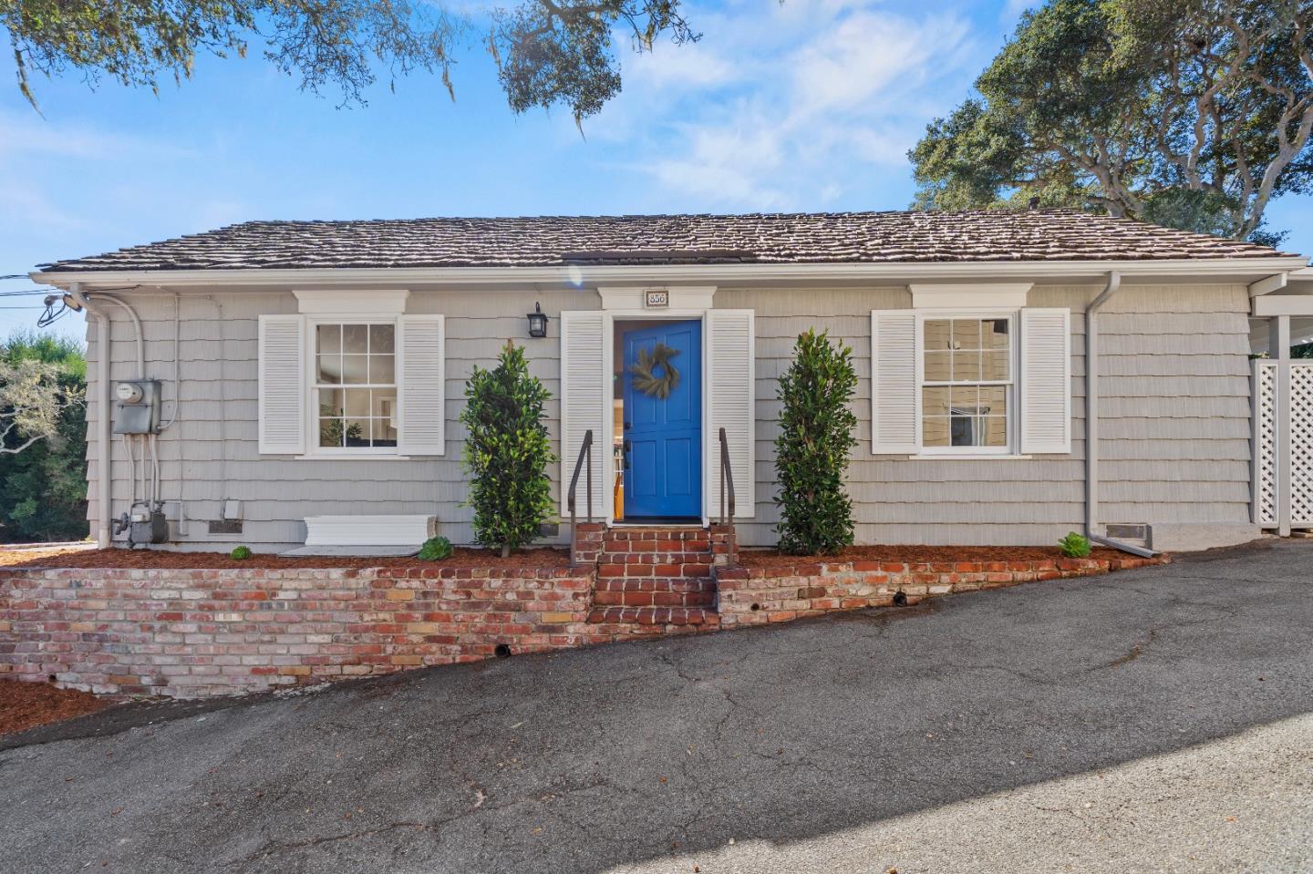 856 Fountain Avenue