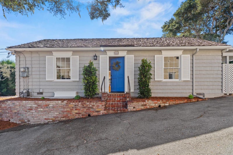 856 Fountain Avenue