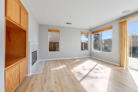 Tiny photo for 27 Tradition Way, BRENTWOOD, CA 94513 (MLS # ML82039800)