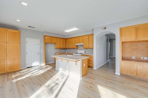 Tiny photo for 27 Tradition Way, BRENTWOOD, CA 94513 (MLS # ML82039800)