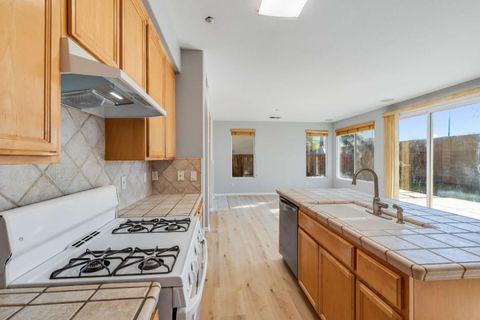 Tiny photo for 27 Tradition Way, BRENTWOOD, CA 94513 (MLS # ML82039800)