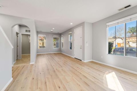 Tiny photo for 27 Tradition Way, BRENTWOOD, CA 94513 (MLS # ML82039800)