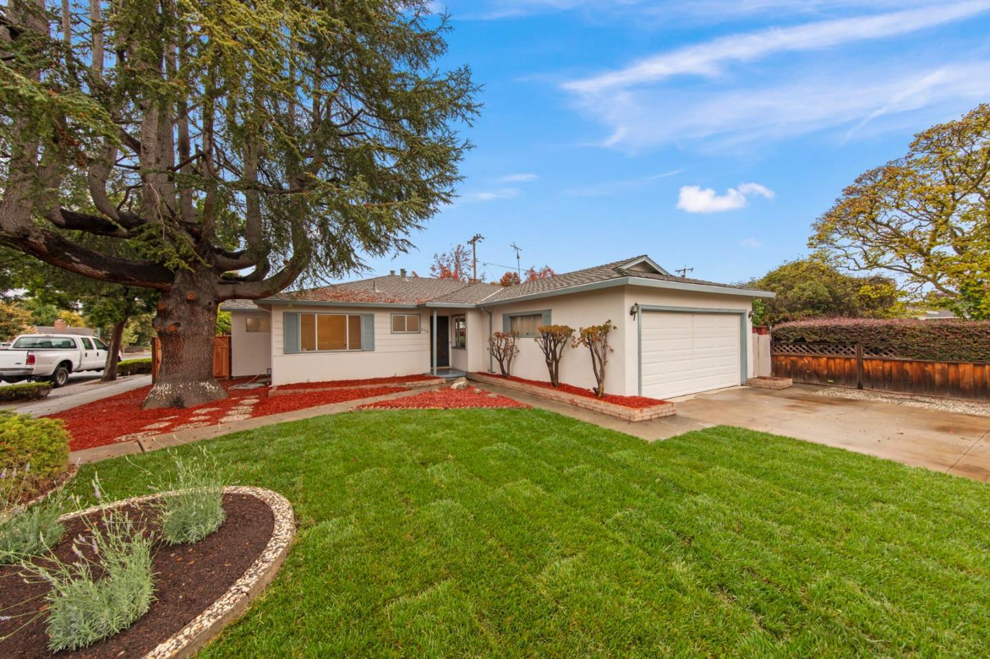 298 Leota Avenue
