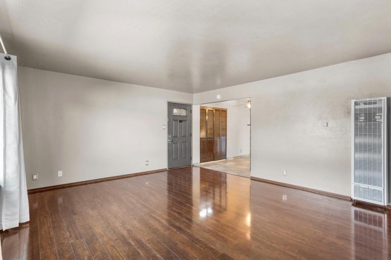 1124 Rex Road