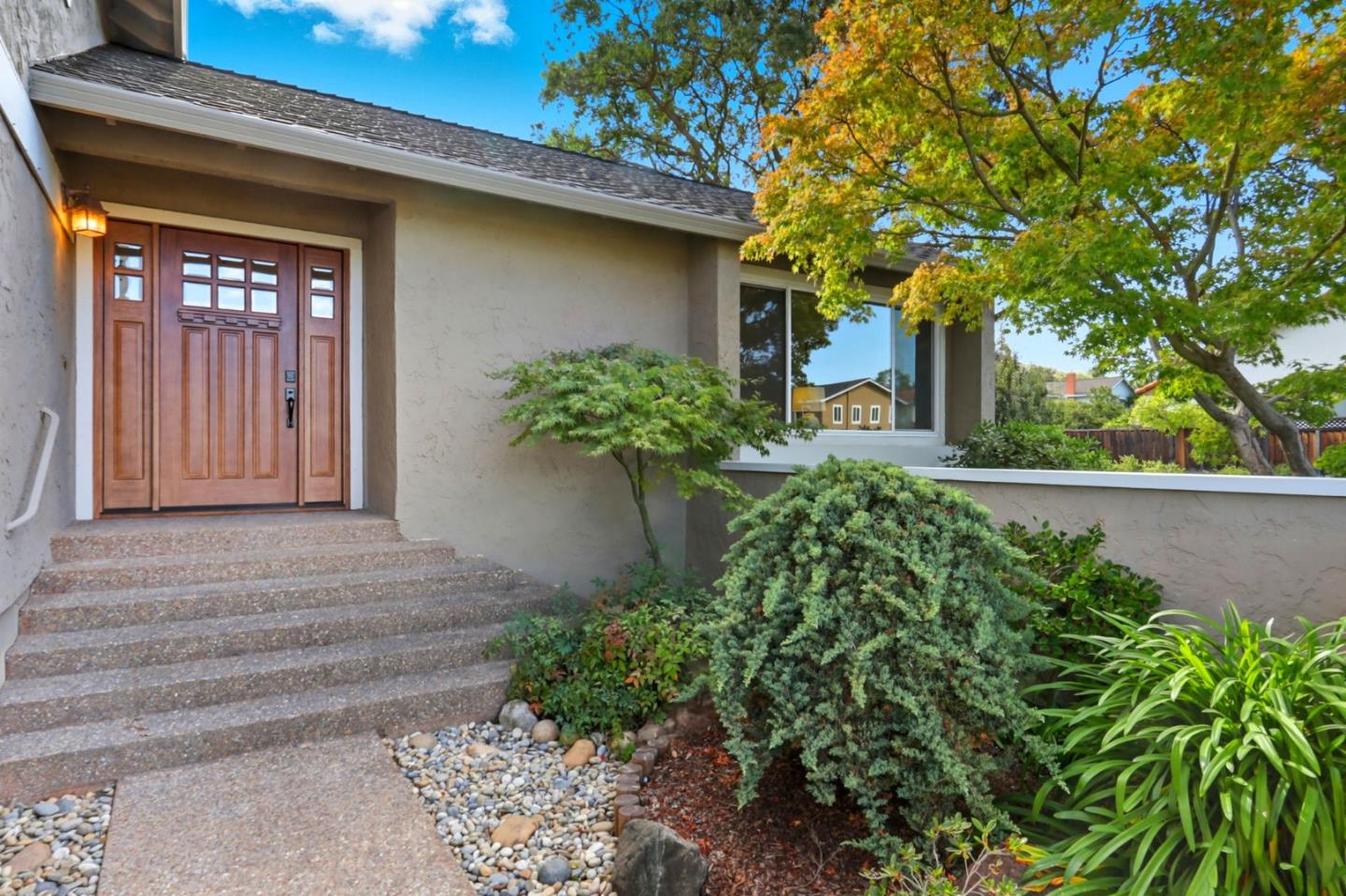6605 Barnsdale Court