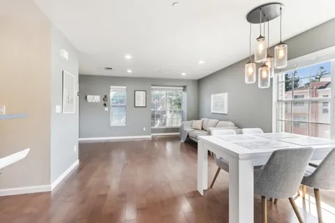 984 Belmont Terrace Unit 10, Sunnyvale, CA 94086 - #: ML81997703