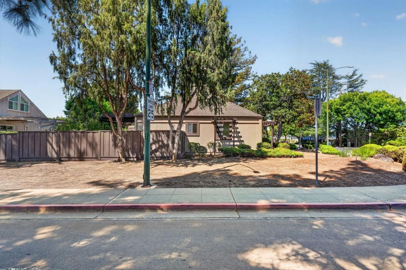 402 Sylvan Avenue